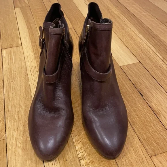 Circa Joan & David Leather Brown Heeled Boots, sz 10M - Picture 2 of 10